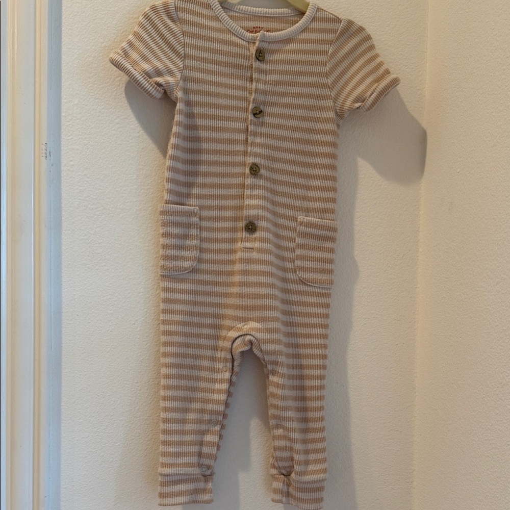 Cat & Jack Beige Striped Kids Bodysuit